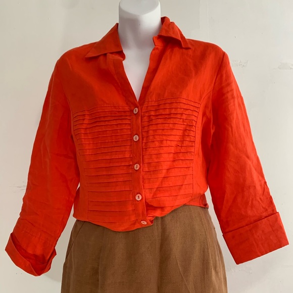 Tracy M. 100% Linen Top - Picture 2 of 5